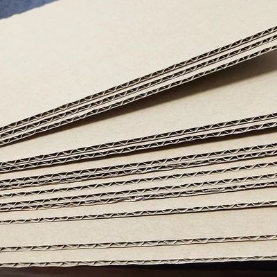 B C E F Flute Cardboard Corrugated Sheets 3 Layer 5 Layer Custom Thickness / Size